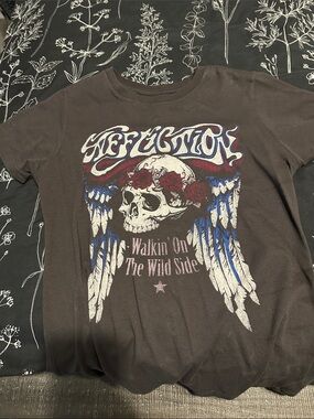 Women’s Graphic Skull Wings T-Shirt - Black